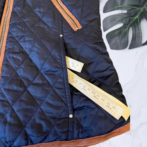 Vince Camuto Vest - Picture 4 of 8